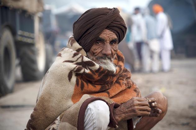 An elderly man at the farmers' protests in Delhi.